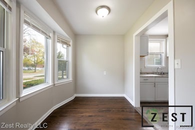 19366 Woodside St, Harper Woods, MI 48225 - photo 6