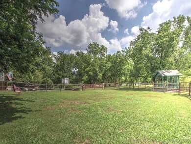 15355 N Javine Hill Rd, Skiatook, OK 74070 - photo 5