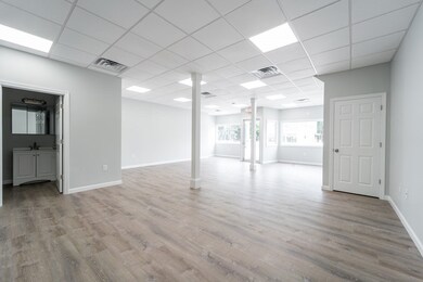 341 Hamilton St unit B, Worcester, MA 01604 - photo 2