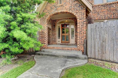 2323 Park St unit 2, Houston, TX 77019 - photo 2