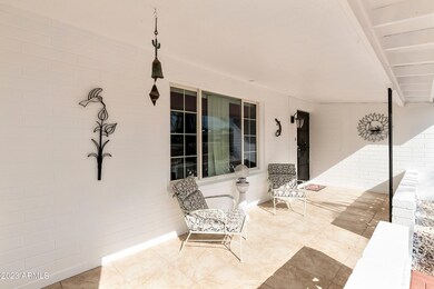 726 N-006-052-PAT 6840-MLS_Size Front En