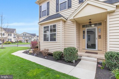 345 Newbury Ct, North Wales, PA 19454 - photo 2