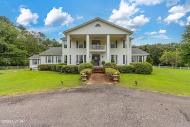 645 Barham Ln, Bolivar, TN 38008 - photo 7