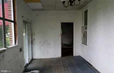 4003 Maine Ave, Gwynn Oak, MD 21207 - photo 4