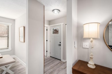 1212 Tillicum Dr, Columbus, OH 43085 - photo 7