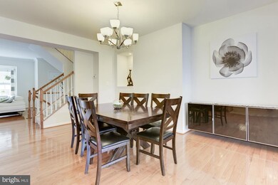 22919 Chinkapin Oak Terrace, Sterling, VA 20166 - photo 6