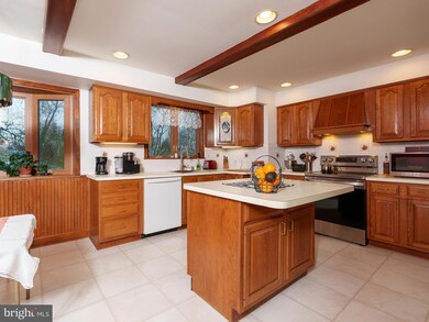 305 Staghorn Way, West Chester, PA 19380 - photo 5