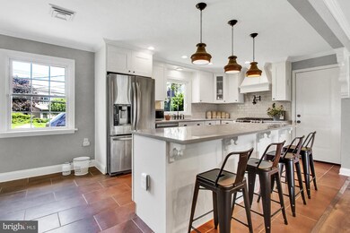 153 E Glenn Rd, Hershey, PA 17033 - photo 4