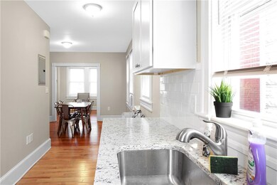 8 Spring St, Newport, RI 02840 - photo 3