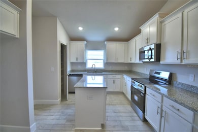 4422 Juneberry Dr, Auburndale, FL 33823 - photo 5