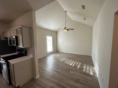 103 Collett Ct, Weatherford, TX 76088 - photo 6