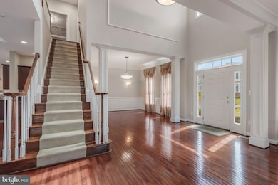 7215 White House Dr, Springfield, VA 22153 - photo 2