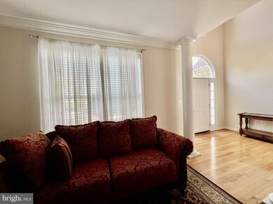 13031 Torchlight Dr, Woodbridge, VA 22193 - photo 4