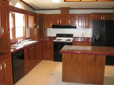 5094 Randleman Rd unit A, Greensboro, NC 27406 - photo 3