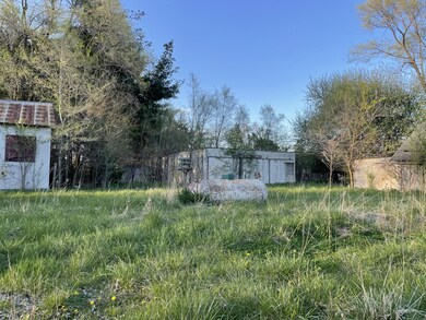 outside 5