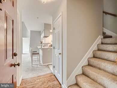 2324 Falls Gable Ln unit B, Baltimore, MD 21209 - photo 2