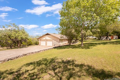 9112 Cap Mountain Dr, San Antonio, TX 78255 - photo 5