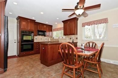 Spacious dining area in the kitchen.