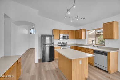 3239 S Loback Ln, Gilbert, AZ 85297 - photo 4