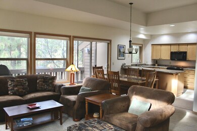 4-Livingroom to kitchen-R36