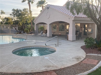 Community Pool & Spa