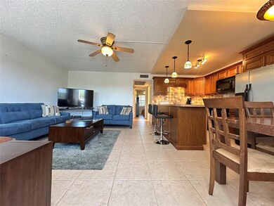4006 Ellesmere A, Deerfield Beach, FL 33442 - photo 2