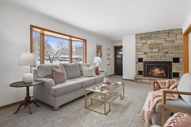 815 Parkview Ln, Mukwonago, WI 53149 - photo 4