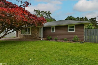 116 Old Orchard Dr, Easton, PA 18045 - photo 2