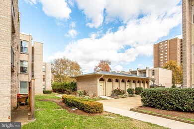 39 Canterbury Square unit 302, Alexandria, VA 22304 - photo 3