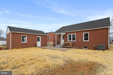 17224 Amber Dr, Hagerstown, MD 21740 - photo 6