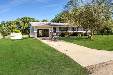 21637 Clydesdale Dr, Goshen, IN 46528 - photo 7