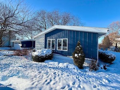 1923 Gay Ln, Lansing, MI 48912 - photo 3