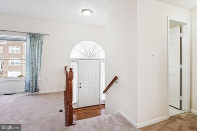 8113 Squirrel Run Rd, Springfield, VA 22152 - photo 2