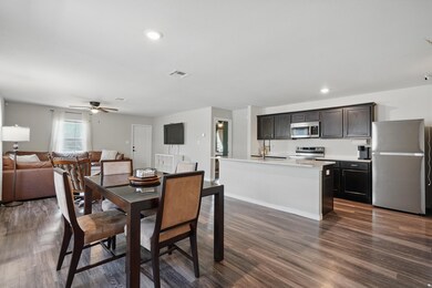 7926 Vineyard Dr, Abilene, TX 79606 - photo 3