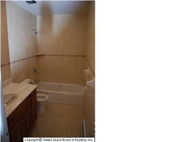 22 Cheshire Place, Staten Island, NY 10301 - photo 7