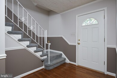 4652 Country Vale Ct, Annandale, VA 22003 - photo 3