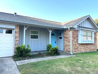 9927 Southport Dr, Houston, TX 77089 - photo 4