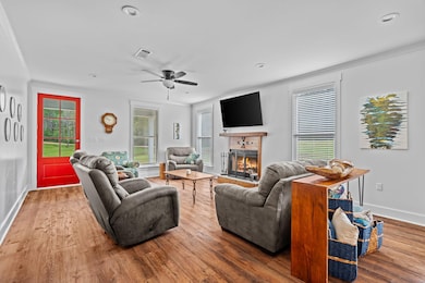 173_R_Thompson_Road-10