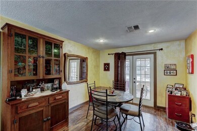 607 E Logan Ave, Guthrie, OK 73044 - photo 5