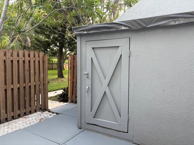 9 Crossings Cir unit A, Boynton Beach, FL 33435 - photo 2