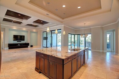 IMG_0383_4_5_Interior 2