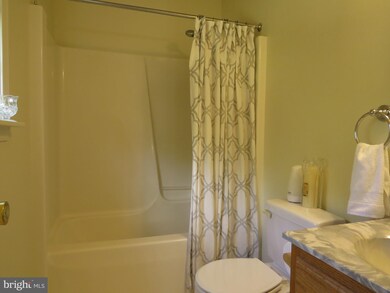 11 Trenton Ct unit 21, Littlestown, PA 17340 - photo 3