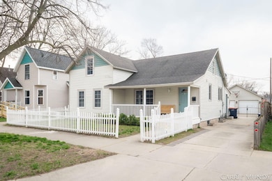 5-web-or-mls-326-w-15th-st