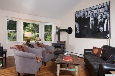 22 Cedar Dr, Rhinebeck, NY 12572 - photo 4