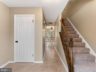 6172 Monroe Ave, Sykesville, MD 21784 - photo 3