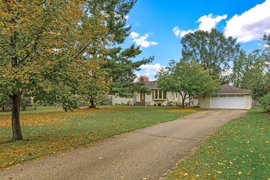 Welcome to 10627 Thomas Avenue South!