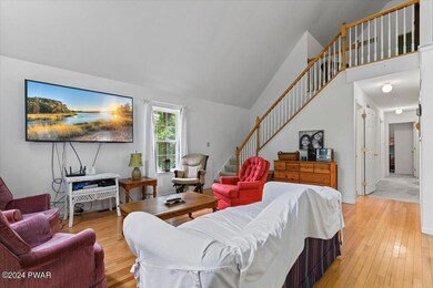 164 Lamplighter Ln, Lackawaxen, PA 18435 - photo 4