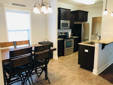 206 Bottlebrush - Kitchen and Breakfast