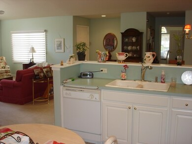 851 Havenshire Rd unit 3, Naperville, IL 60565 - photo 6