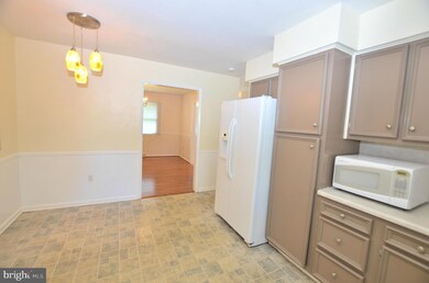 1930 Applewood Dr, Hagerstown, MD 21740 - photo 6